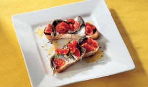 Italian-aperitivo-menu-5-recipes-including-bruschette-marinated-sardines